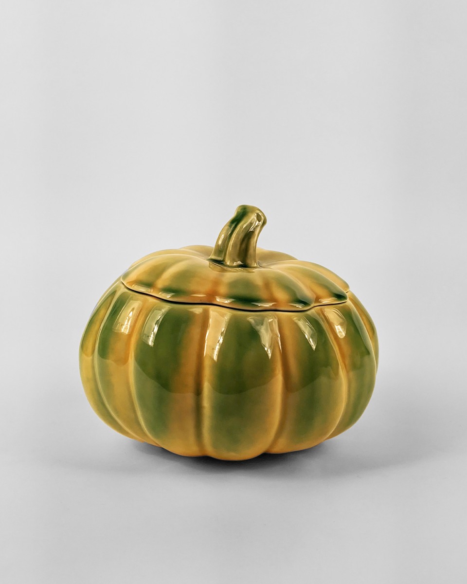 Pumpkin tureen with buds | Bordallo Pinheiro | A Vida Portuguesa